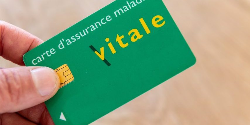 Carte-Vitale-©Pixavril-854×569